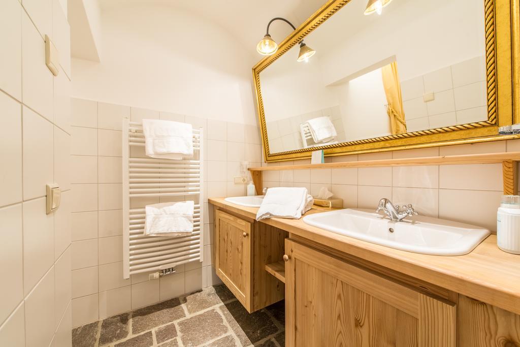 Adler Suite & Stube Villabassa Exterior foto